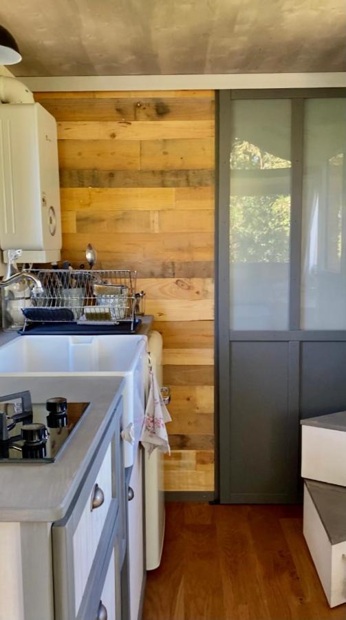 Willa Jolie Tiny House Sous Les Grands Arbres Cholet Zewnętrze zdjęcie